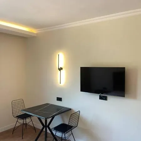 Διαμέρισμα New With Pool Near The Sea *